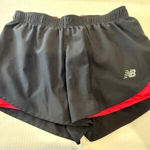 New Balance Women's Black and Red Shorts Size Small